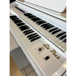 Orgao Rohnes Liz Plus C/ Banqueta - Branco Brilho Orgao Rohnes Liz Plus C/ Banqueta - Branco Brilho