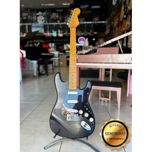 Guitarra Dolphin Strato Preta Seminovo