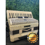Acordeon Michael 80bx Branca Perolado Eletrica - Seminova