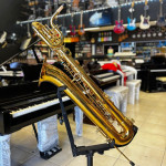SAXOFONE BARITONO MUSICALLE MB1000 LAQUEADO