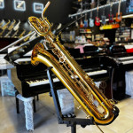 SAXOFONE BARITONO MUSICALLE MB1000 LAQUEADO