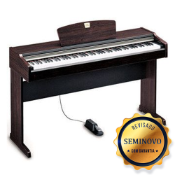 PIANO YAMAHA CLP110 CLAVINOVA - SEMINOVO