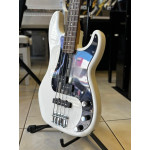 Contra Baixo Fender Squier - Seminovo Contra Baixo Fender Squier - Seminovo