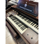 Orgao Tokai T1 Spinet Marrom com Banqueta