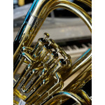 Tuba Tokai Tb-200l Compacta 4 Pistos 4/4 Bombardão Tuba Tokai Tb-200l Compacta 4 Pistos 4/4 Bombardão