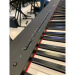 Piano Digital Yamaha P225 Preto + Suporte L200bk