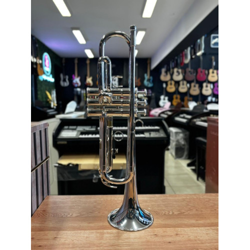 Trompete Yamaha Ytr2330s Prata