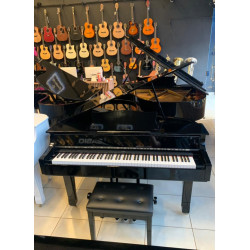 Móvel de Piano de Cauda Digital Acordes  + Piano Portátil Yamaha P225 1,60m Preto (Mostruário)