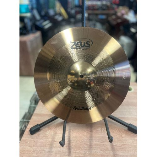 Prato Zeus Evolution Pro Crash 16